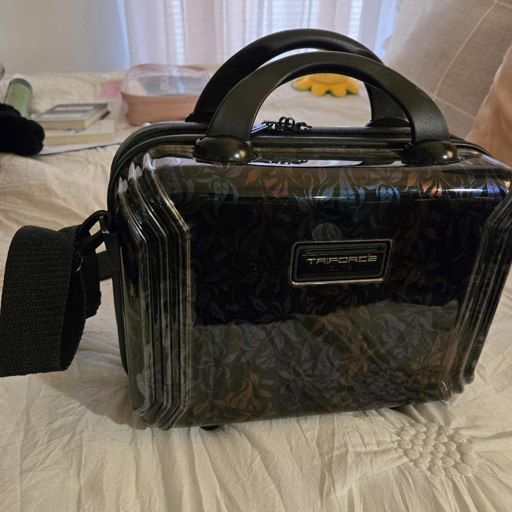 Triforce women's Elite makeup case